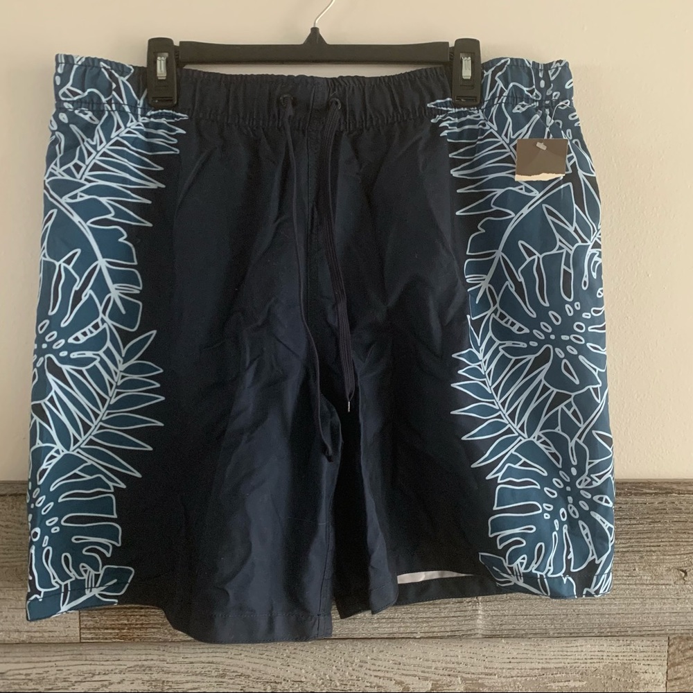Merona Men’s Swim Trunks Sz Large 
New and unworn.